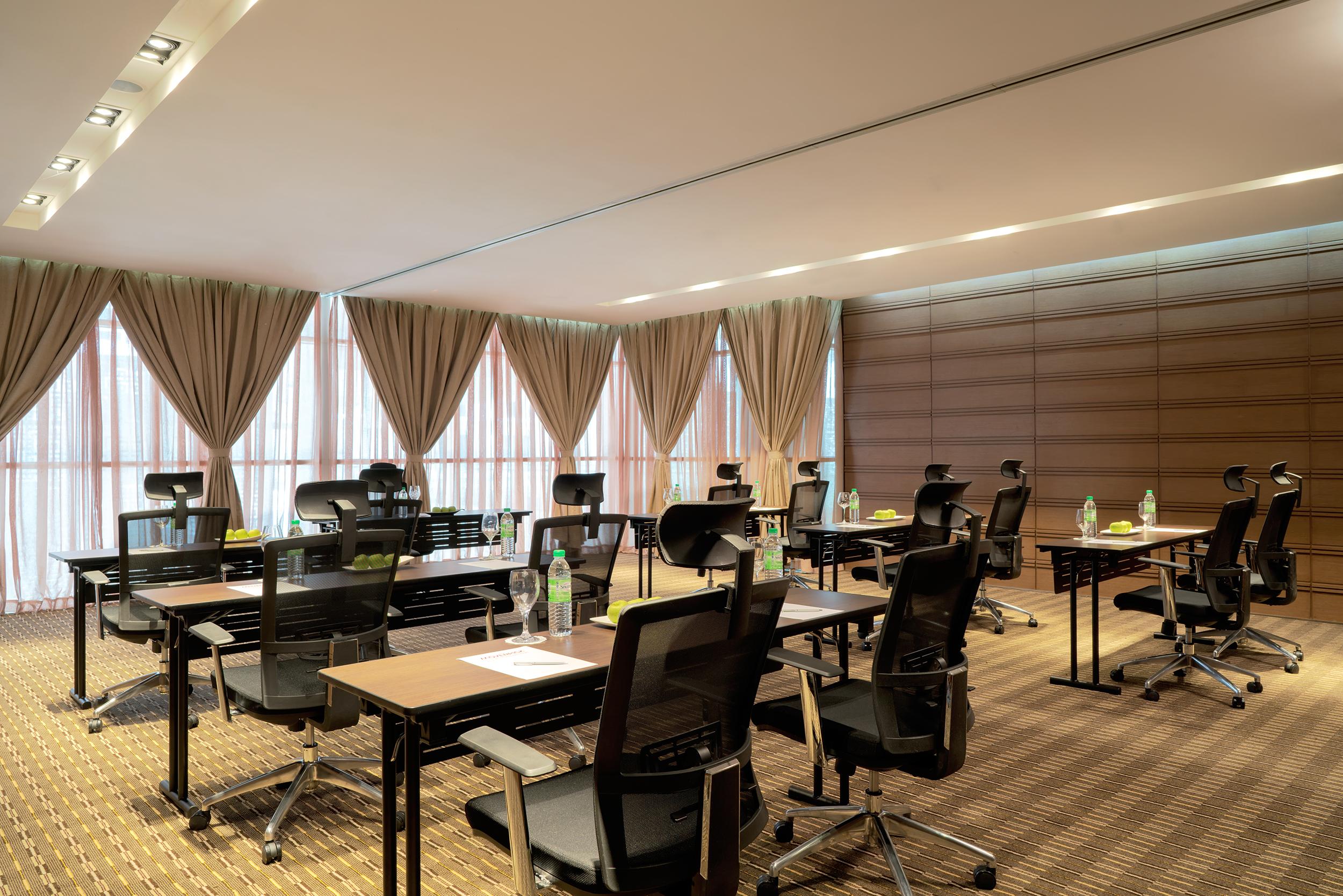 Movenpick Hotel & Convention Centre Klia Sepang Dış mekan fotoğraf Meeting room