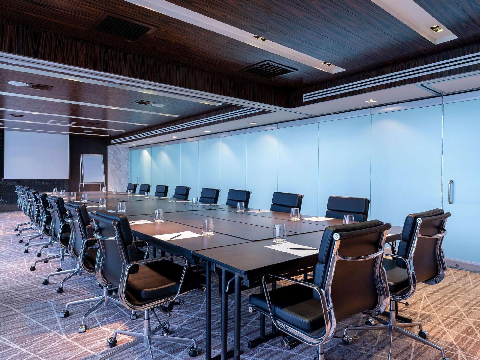 Movenpick Hotel & Convention Centre Klia Sepang Dış mekan fotoğraf Meeting room