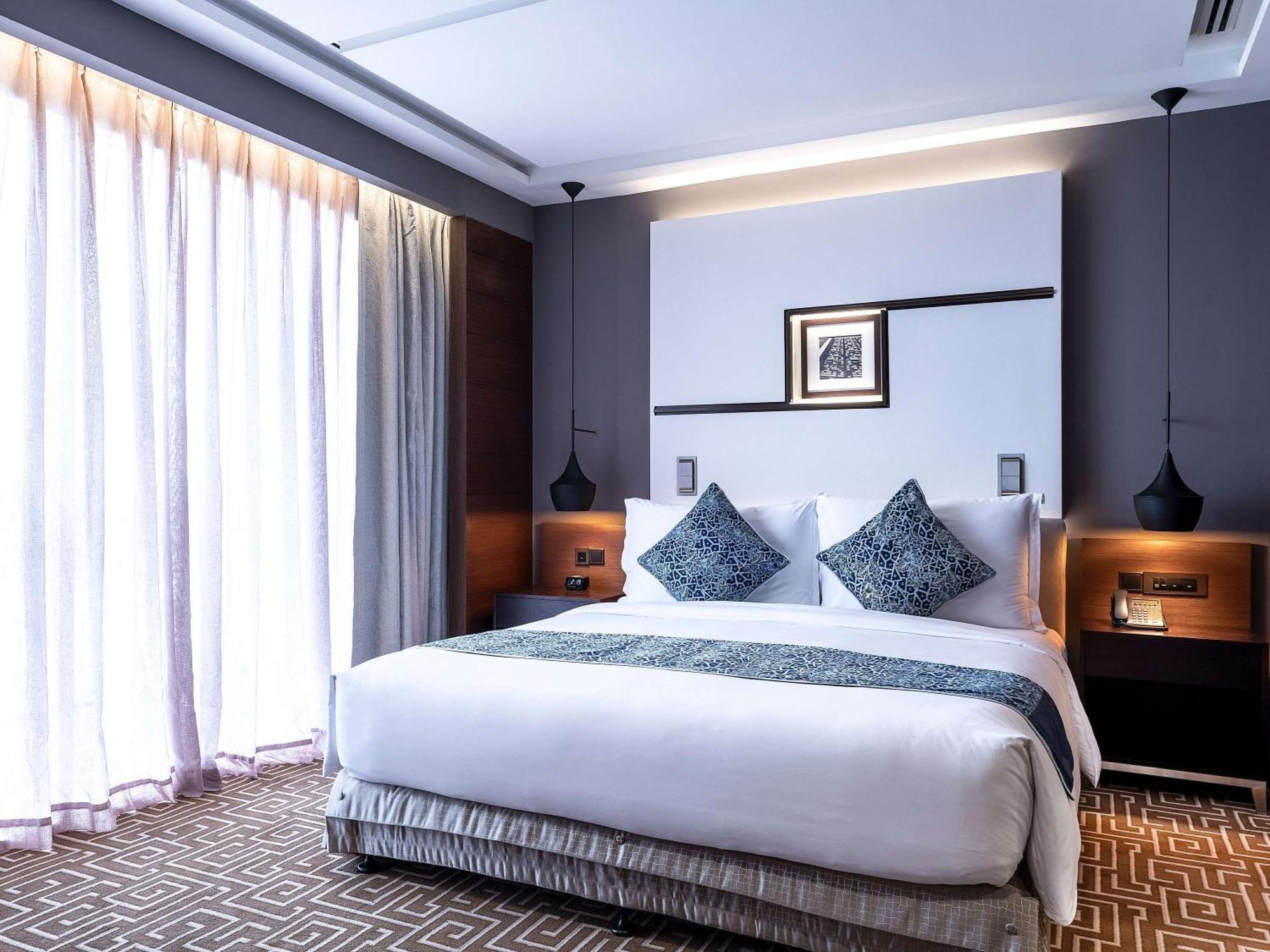 Movenpick Hotel & Convention Centre Klia Sepang Dış mekan fotoğraf Deluxe Room